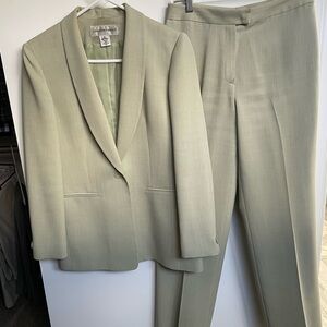 Jones New York Light Green Suit Set